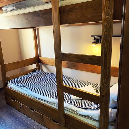 אוזהורוד Hostel Gulliver מראה חיצוני תמונה
