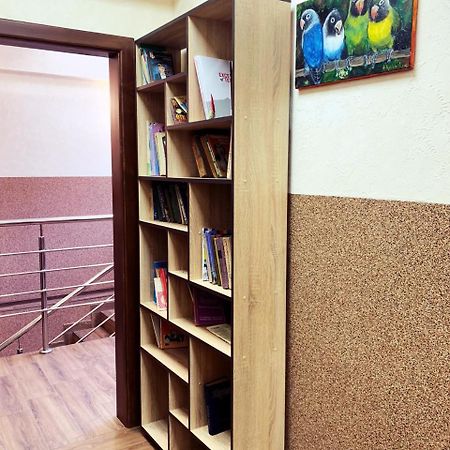 אוזהורוד Hostel Gulliver מראה חיצוני תמונה